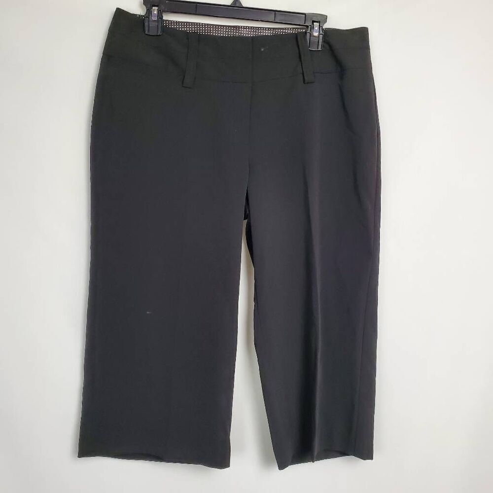 Maurices Size 9/10 I Am Polished Black Capri Dress Pants